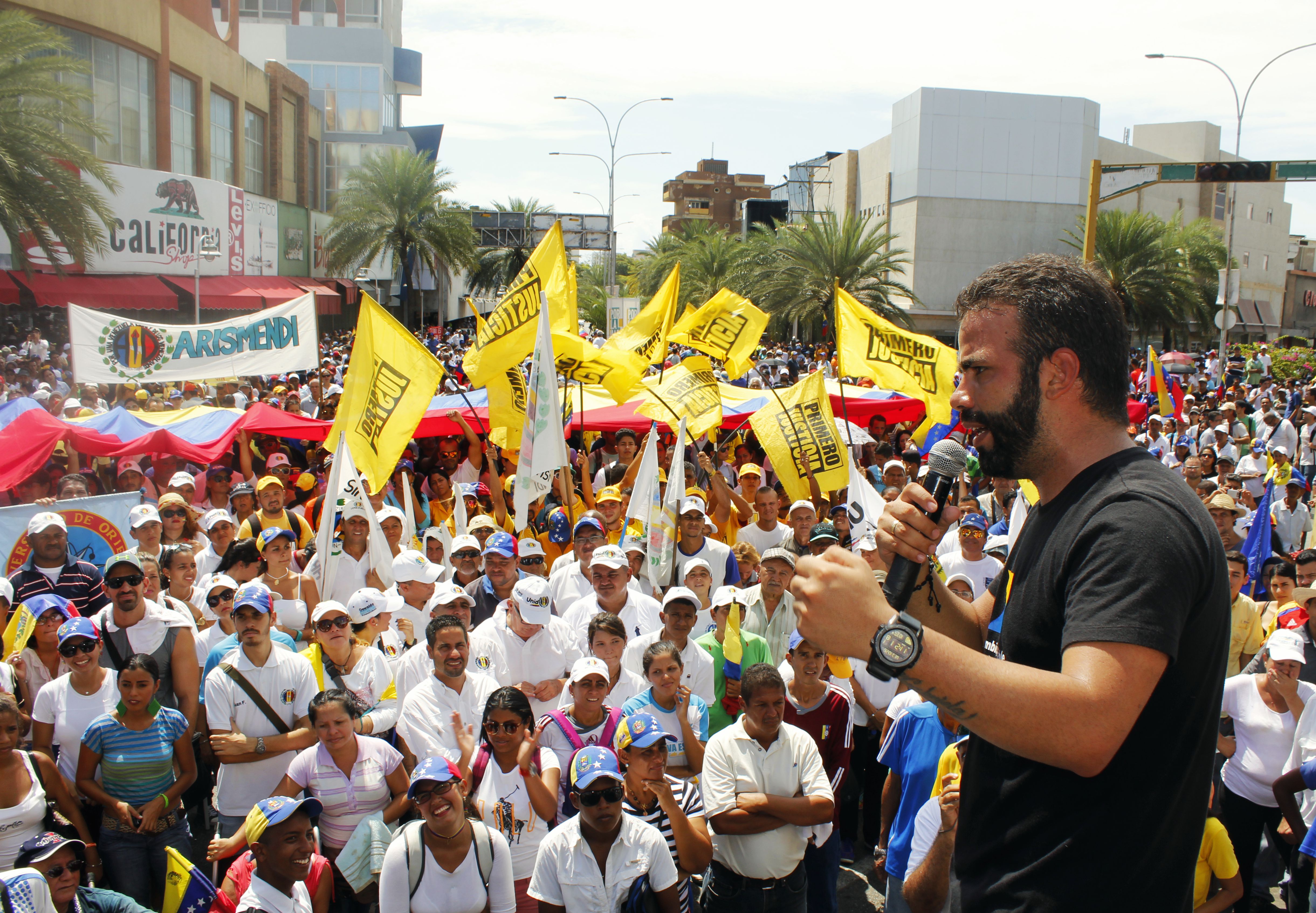 Richard Fermín: La única mesa en la que nos sentaremos es la de los centros de votación