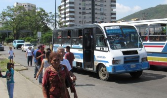 Choferes de Anzoátegui buscarán subir pasaje a 300 Bs. en abril