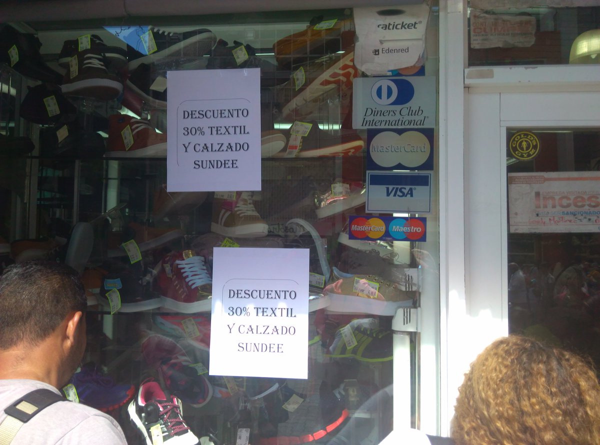 Sundde ordenó bajar los precios de tiendas en Sabana Grande