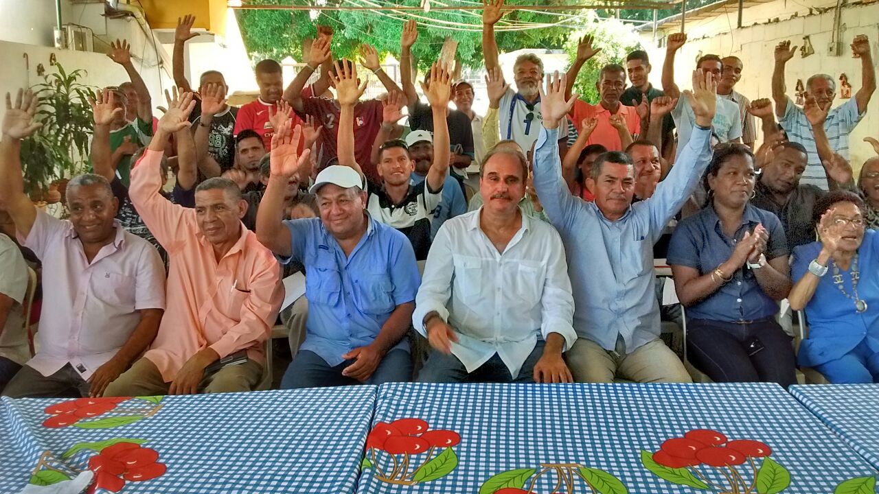 Jorge Carvajal: Debemos mantener la presión en la calle