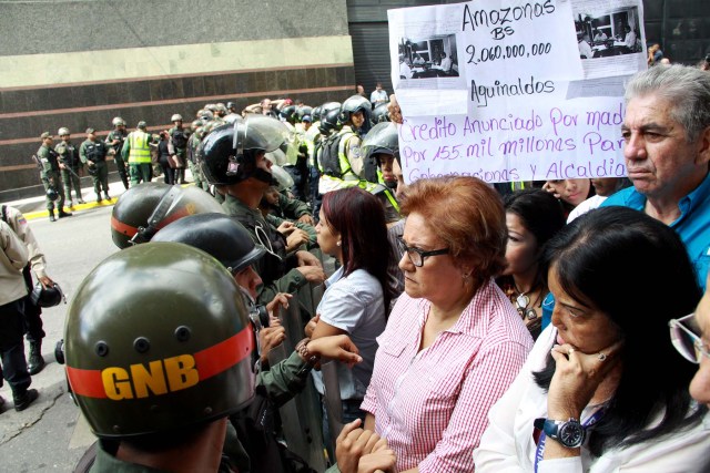 131216. Alcaldes y gobernadores en la vicepresidencia (1)