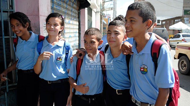 Liceístas margariteños piensan emigrar para buscar mejores oportunidades