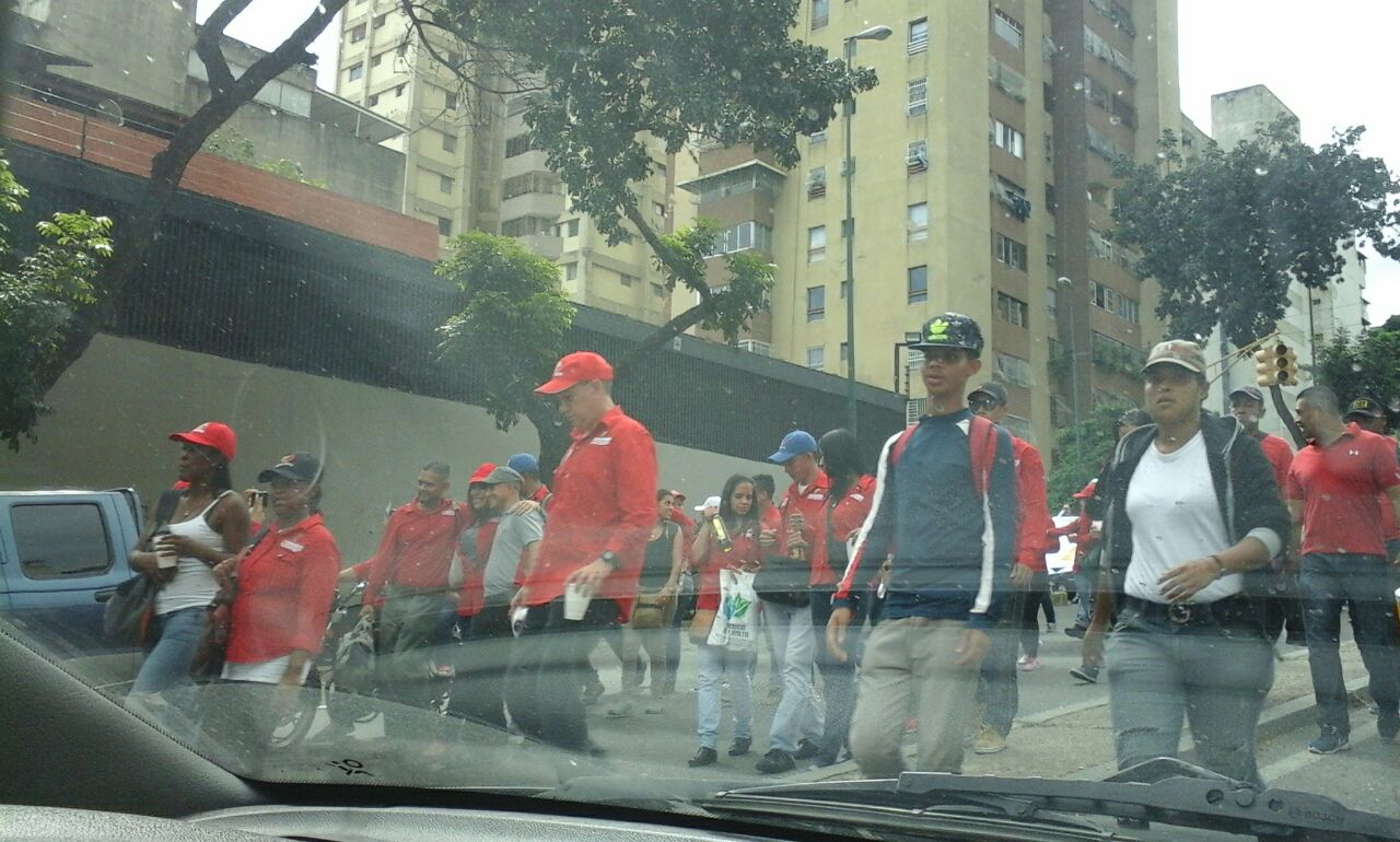 Hay que estar bien rascao para haber marchado hoy… y estas FOTOS lo confirman (+ el cochinero)