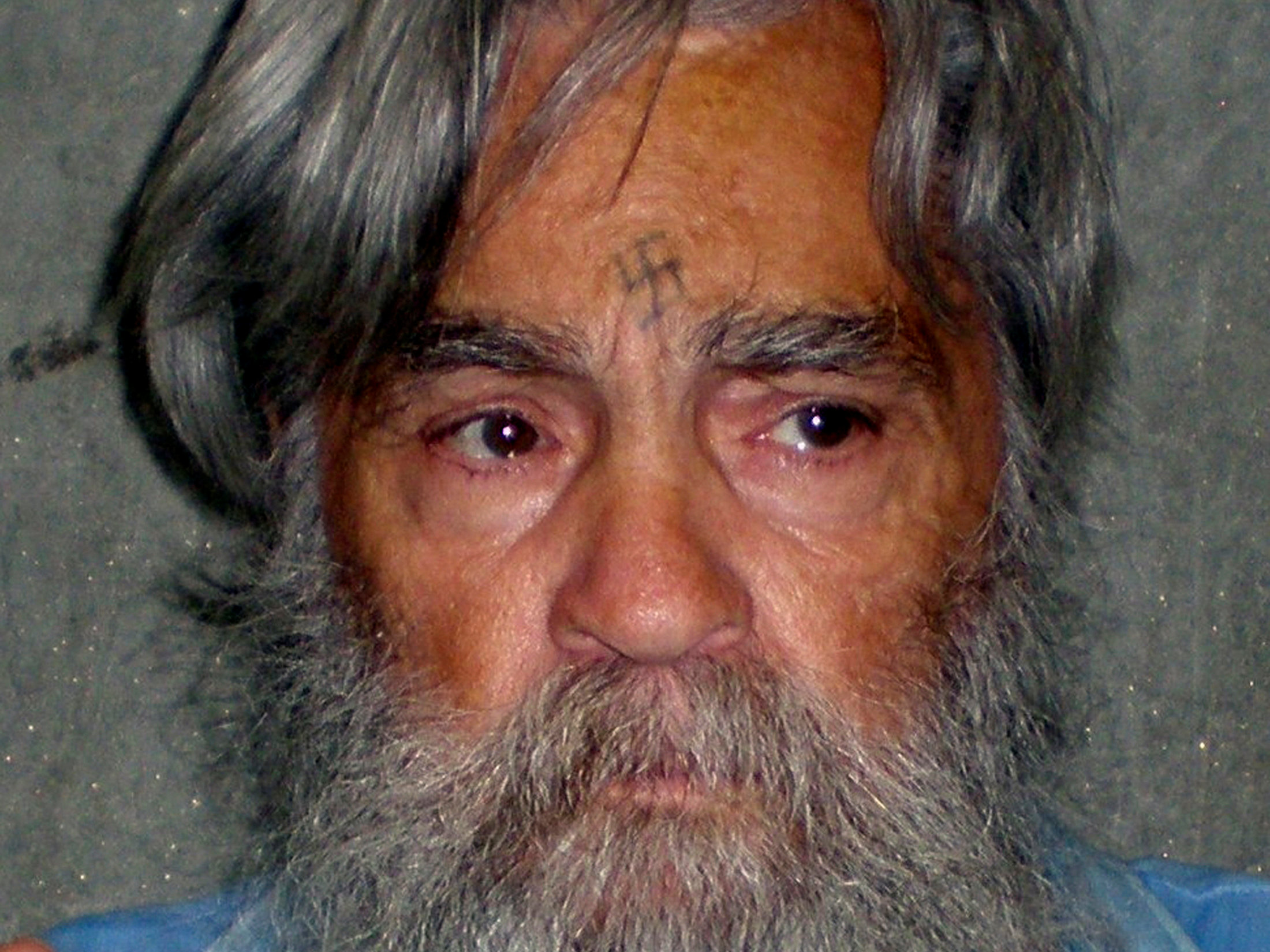 Charles Manson tramó un complot para asesinar a dueños de carros y salvar el planeta