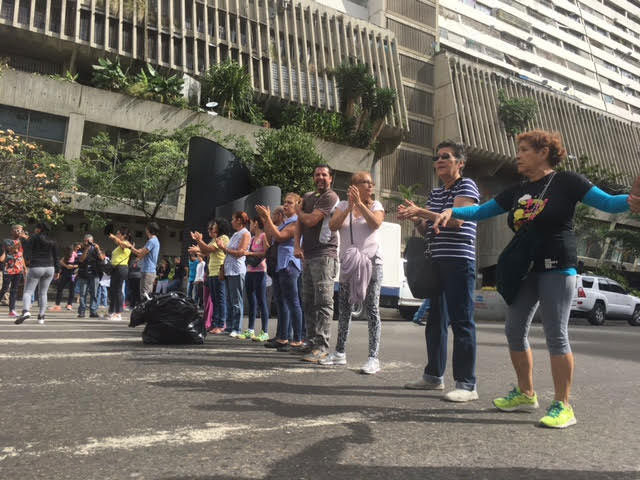 Vecinos de Parque Central denuncian abandono del complejo urbanístico