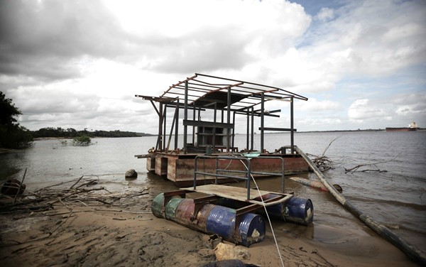 Balsa Toma Agua Rio Orinoco