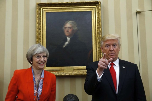 U.S. President Donald Trump meets with British Prime Minister Theresa May in the White House Oval Office in Washington, U.S., January 27, 2017. REUTERS/Kevin Lamarque