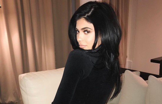 ¿Adivina quién se repotenció los cocos?.. Sí, Kylie Jenner (FOTOS)