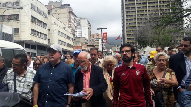 PROTESTA ABUELITOS 2