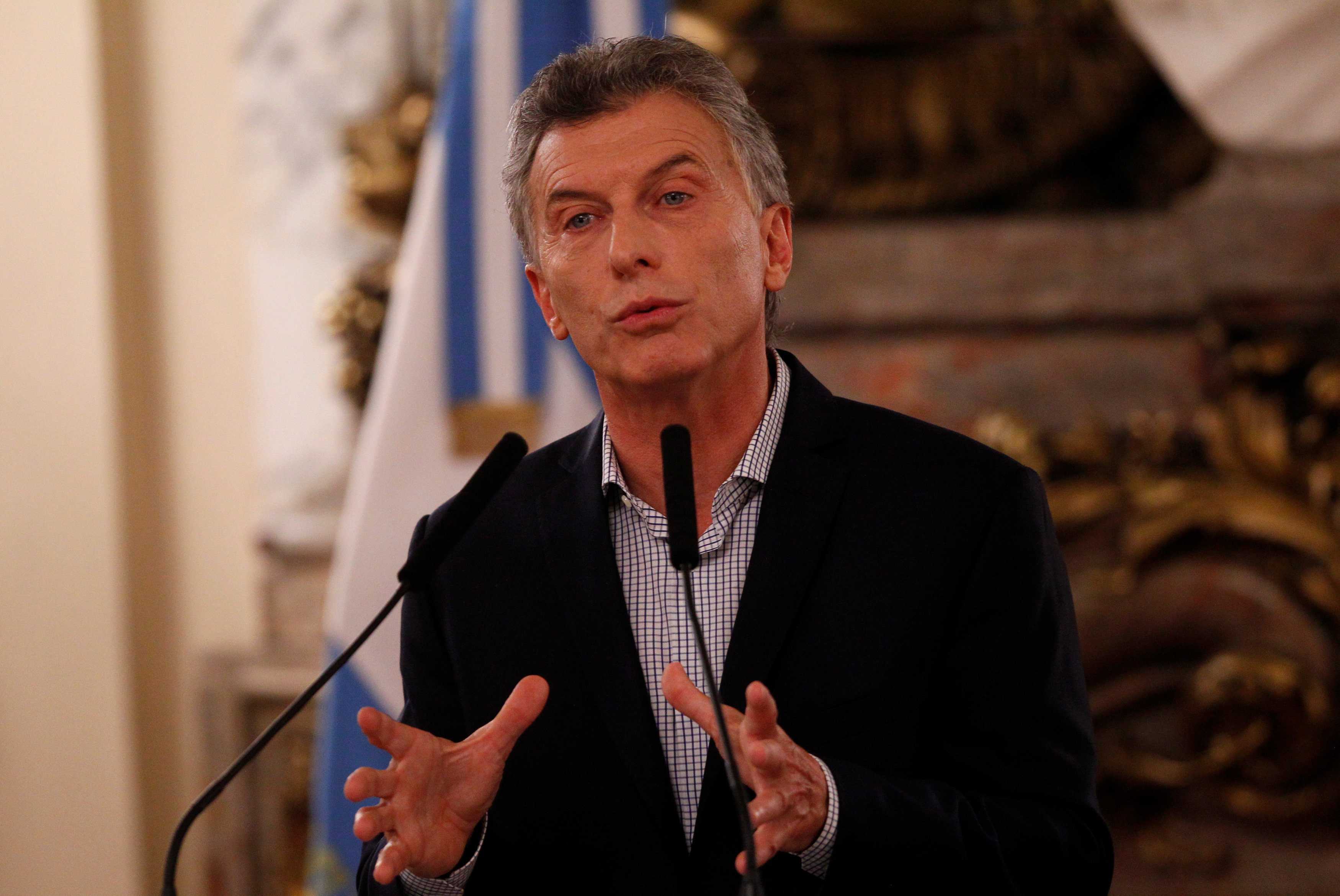 Macri pide elecciones en Venezuela y ofrece mediación del Mercosur