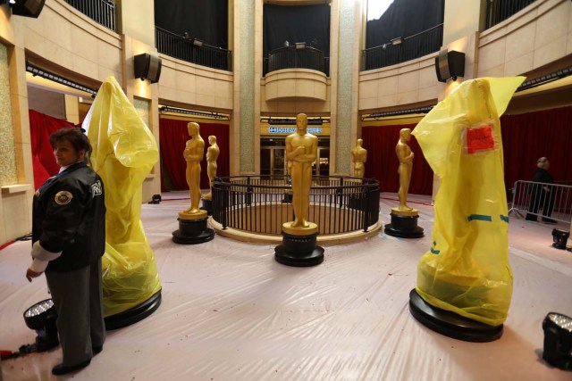 Oscar statues are covered in plastic as preparations continue for the 89th Academy Awards in Hollywood, California, U.S. February 24, 2017. REUTERS/Mike Blake