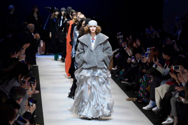 Models present creations by Pascal Millet during the women's Fall-Winter 2017-2018 ready-to-wear collection fashion show in Paris on March 2, 2017. / AFP PHOTO / bertrand GUAY