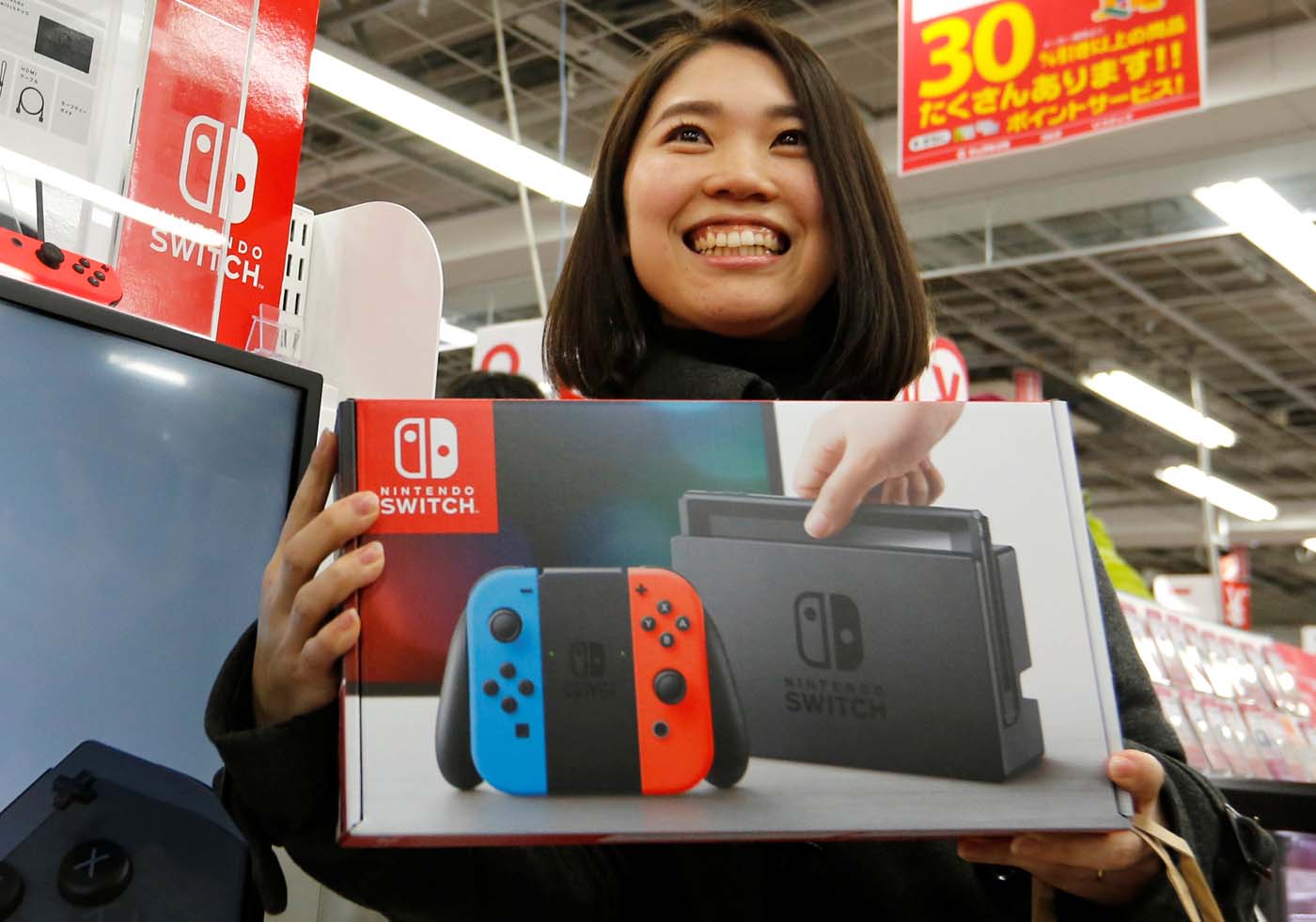 Nintendo lanza su nueva consola Switch