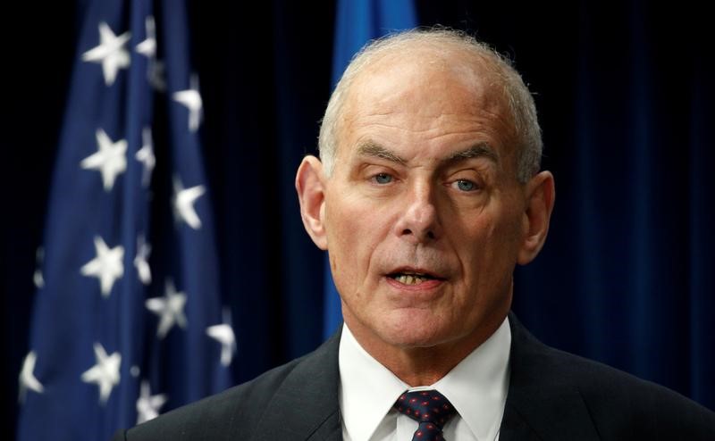 John Kelly asegura sentir compasión por los inmigrantes que cruzan la frontera hacia EEUU