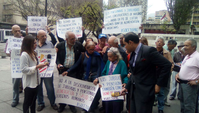 Pensionados piden frente al TSJ el pago de bono de alimentación y medicinas