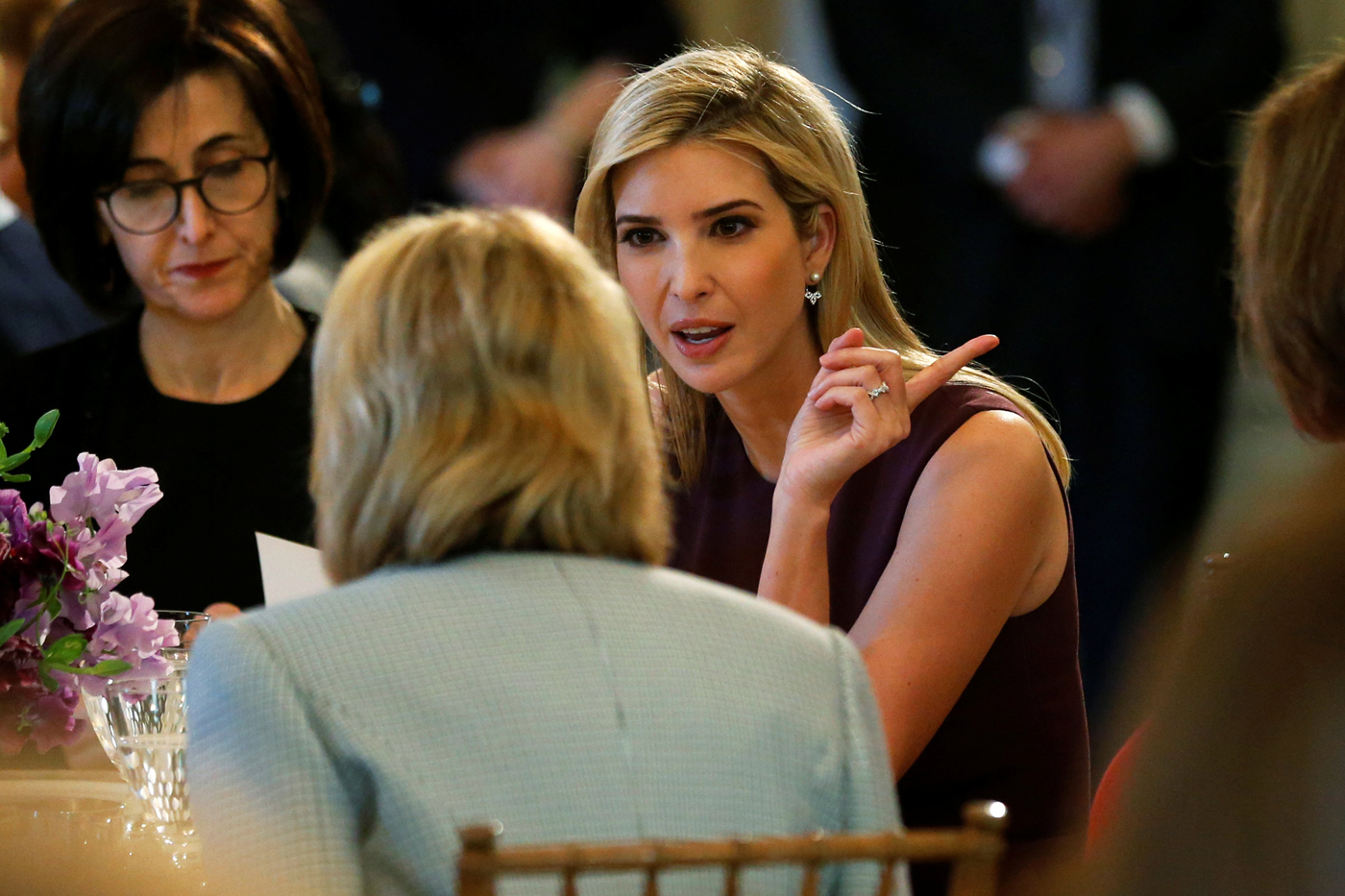 Marca de Ivanka Trump se queda afuera de una tienda canadiense