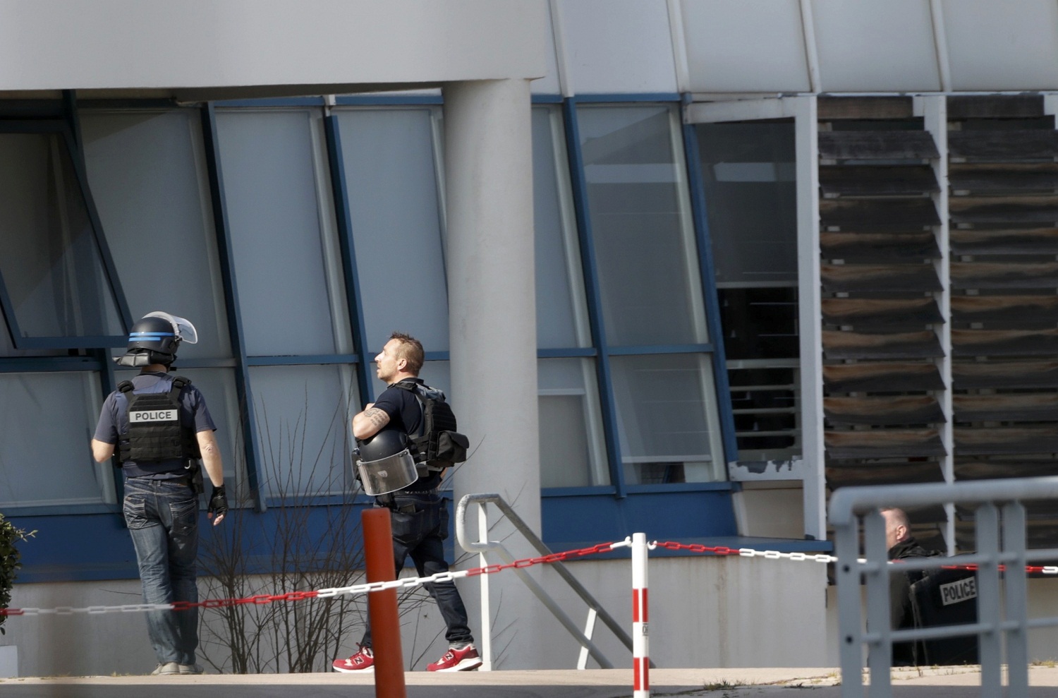 Padre del hombre abatido en el aeropuerto de Orly niega que fuera terrorista