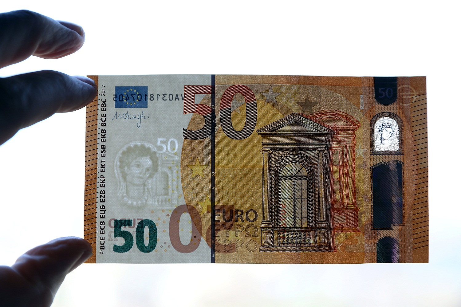 El nuevo billete de 50 euros entra hoy en circulación en la zona del euro