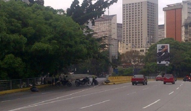 Acceso cerrado a la avenida México / Foto @Luis24Palacios 