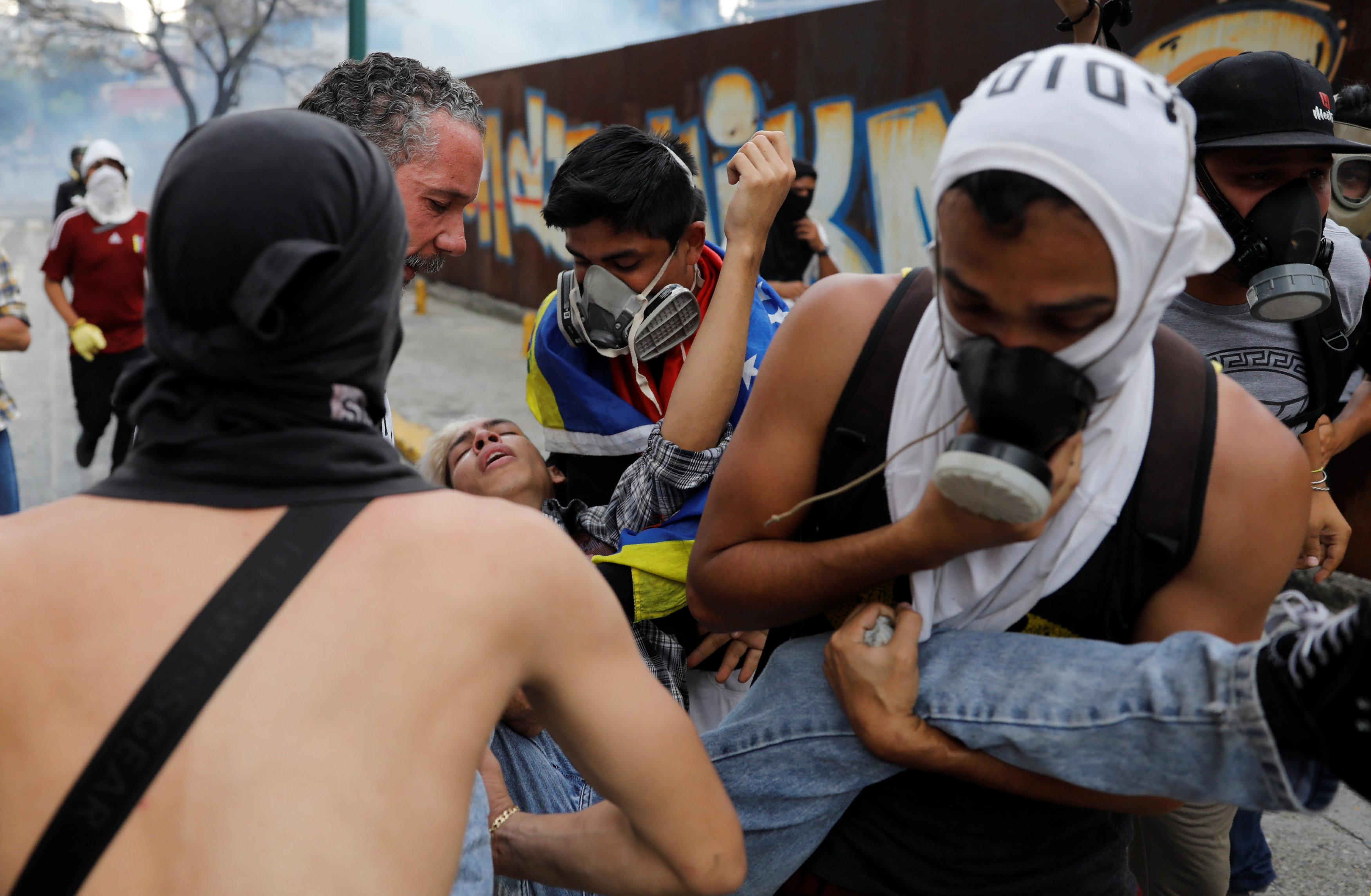 Más de 200 heridos, 18 detenidos y posible toma oficialista de la AN deja este #10Abr