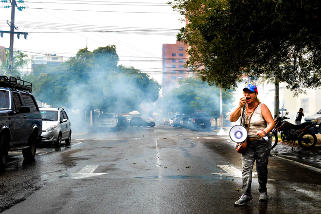 Por más de tres horas la GNB reprimió protestas este #10Abr en el Zulia (FOTOS)