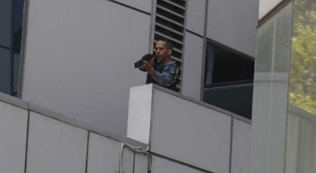 Foto: Francotirador desde el Ministerio de Asuntos Penitenciarios disparó a la concentración en El Rosal 