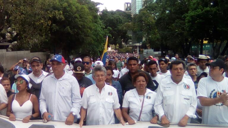 Raúl Yusef: El pueblo asumió la calle como un acto de dignidad