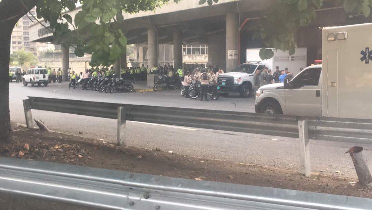 Fuerte presencia de la PNB en el Bicentenario de Plaza Venezuela este #19Abr (Foto)