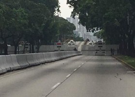 Cierran el paso vehicular en la avenida Andrés Bello y Maripérez (Foto)