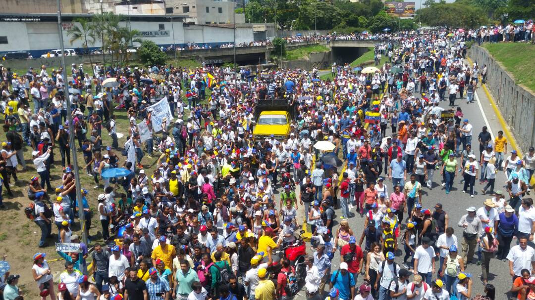 A la 1:30 pm: Así está el plantón en el Distribuidor Altamira (Fotos)