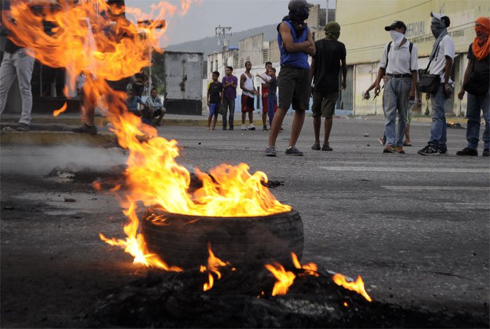 Murió joven herido de bala durante protestas en Lara #27A