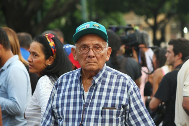 Venezolanos acudieron a la vigilia en honor a los caídos. Foto: La Patilla 