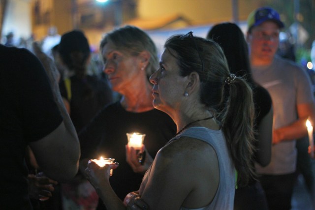 Venezolanos acudieron a la vigilia en honor a los caídos. Foto: La Patilla 