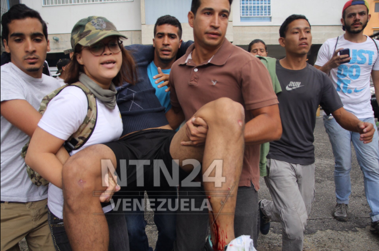 PNB arrolló a manifestante en la avenida Victoria #1May