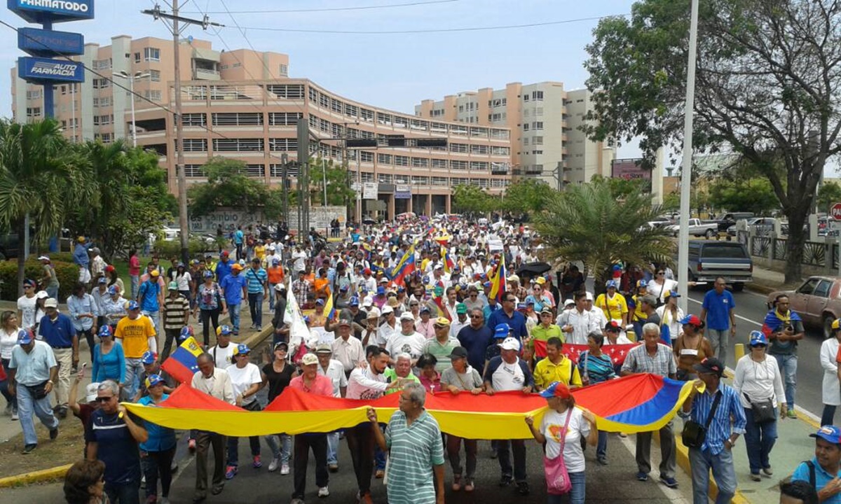 Abuelos de Anzoátegui lograron su cometido, llegar a la Defensoría #12May