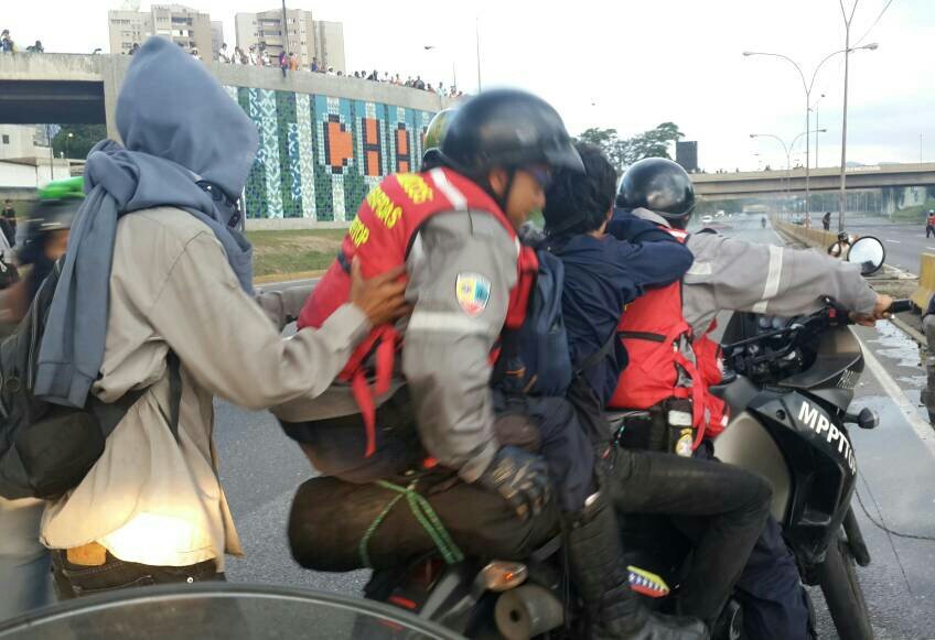 Un joven resultó herido mientras protestaba en la Fajardo (FOTO)