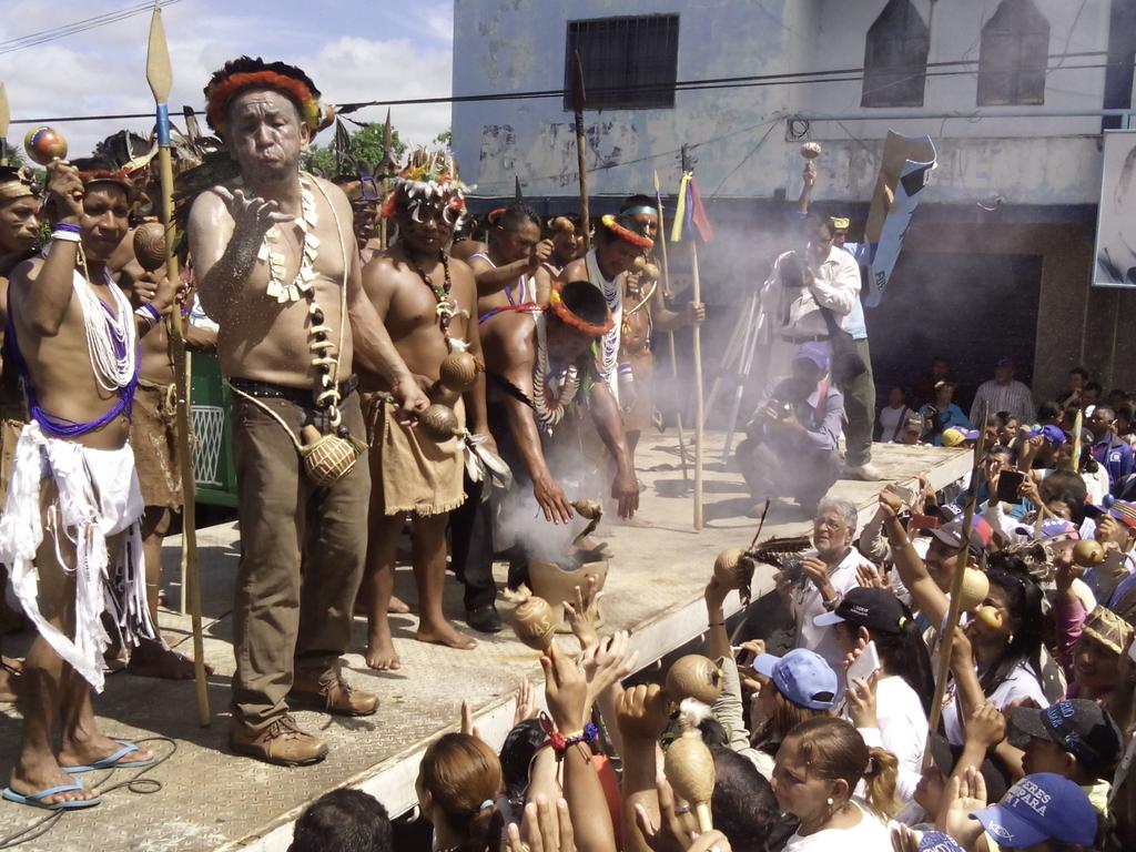 Con el soplo de cenizas de guerreros indígenas concluyó marcha en Amazonas #17May (Fotos + Video)