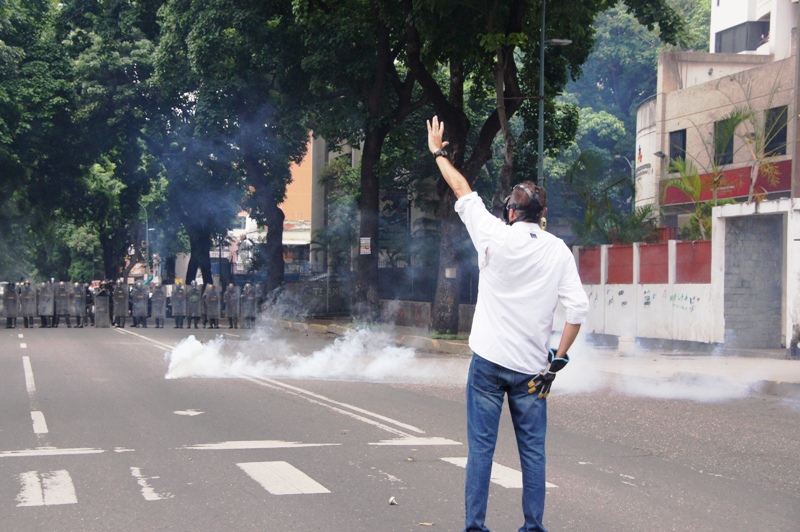 Richard  Blanco: Demos un paso al frente para salvar la República de esta sangrienta tiranía