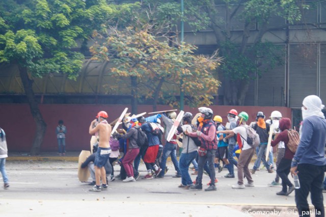 GN efectuó fuerte represión en Caracas este 3 de mayo. Foto: LaPatilla.com / Gabriela Gómez