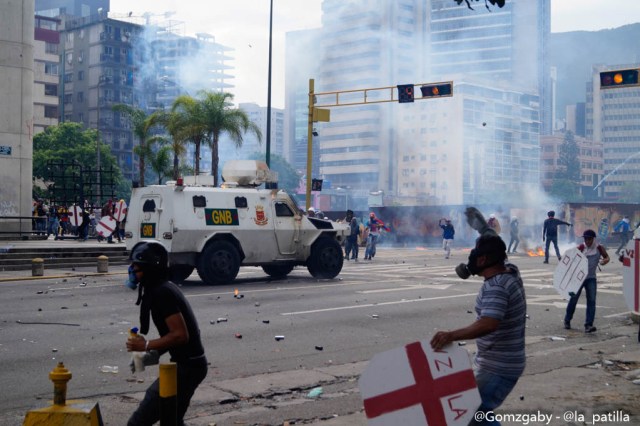 GN efectuó fuerte represión en Caracas este 3 de mayo. Foto: LaPatilla.com / Gabriela Gómez