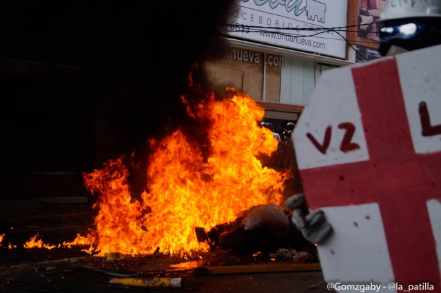 GN efectuó fuerte represión en Caracas este 3 de mayo. Foto: LaPatilla.com / Gabriela Gómez