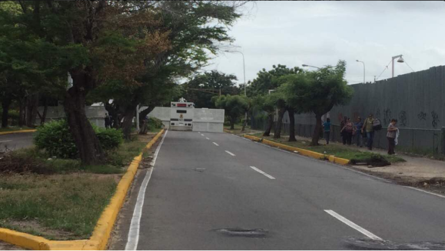 GNB espera a manifestantes en Maracaibo