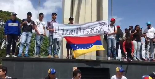 Inicia la concentración por la libertad de expresión en Táchira #27May