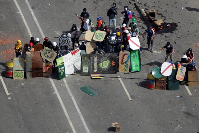 La fuerte represión de la GN contra la Marcha de Los Libertadores. REUTERS/Christian Veron