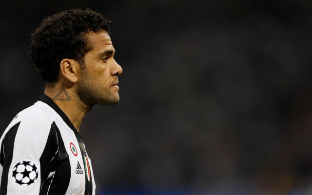 El brasileño Dani Alves (Foto: Reuters)