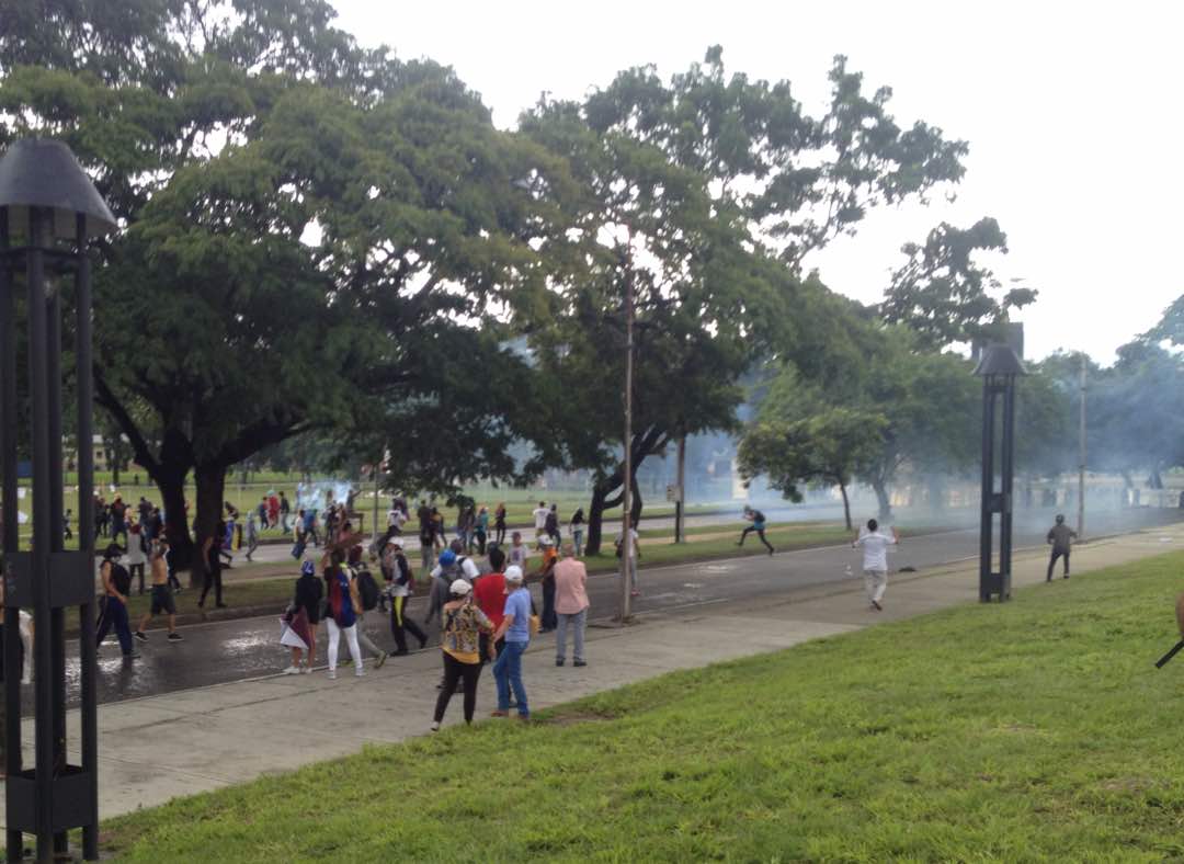 Al menos tres detenidos en Naguanagua tras represión de la PNB #24Jun (Fotos)