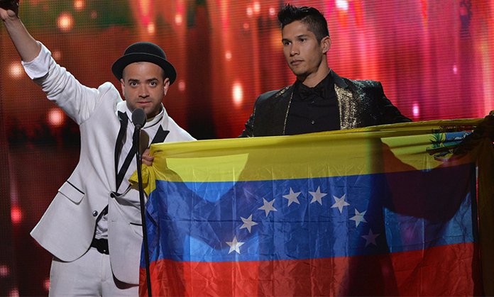 Así felicitó Chyno a Nacho por su Grammy