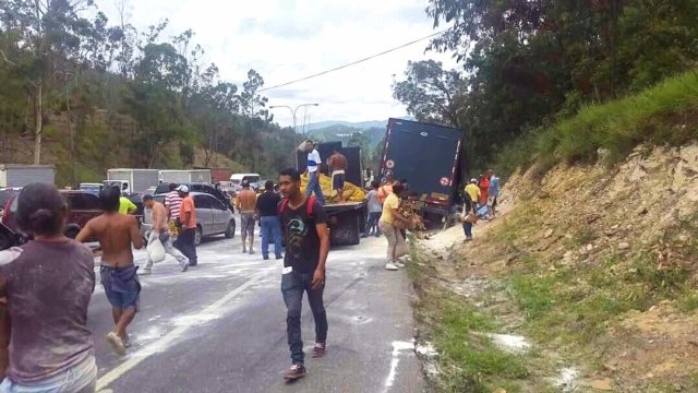 Gandola saqueada Tazon 5junio