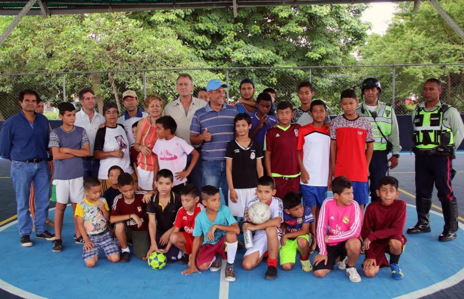 Alcalde Cocchiola inauguró nuevos espacios deportivos en San Blas y Catedral