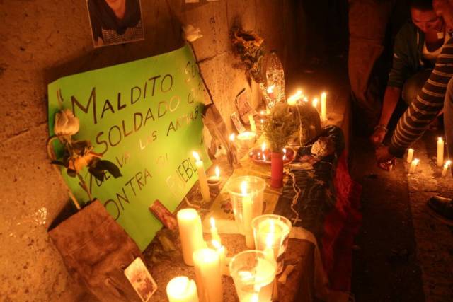 Caraqueños realizaron vigilia en honor a Neomar Lander. Foto: Will Jiménez. 